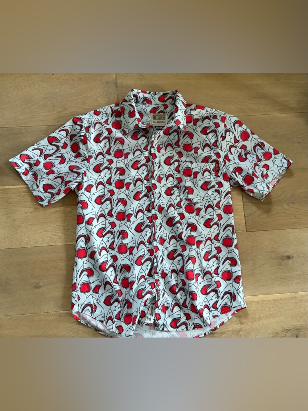 RSVLTS sharky shark lightweight button up summer red tag shirt - size medium.